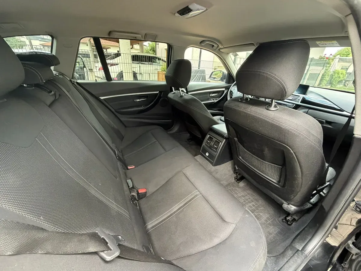BMW 3 Series 2017 photo 3