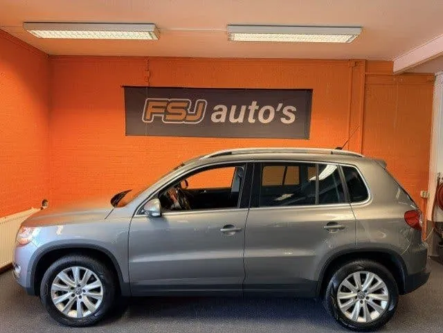 Volkswagen Tiguan 2010 photo 2