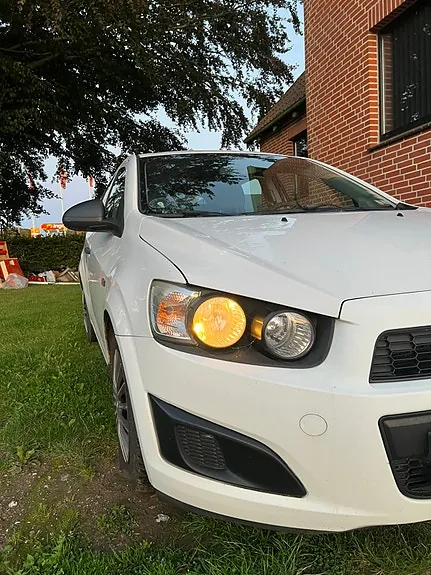 Chevrolet Aveo 2013 photo 3