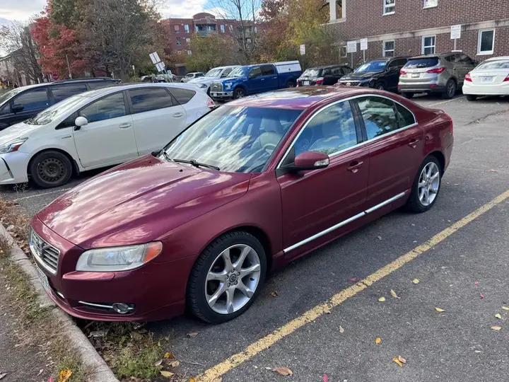 Volvo S80 2011 photo 2