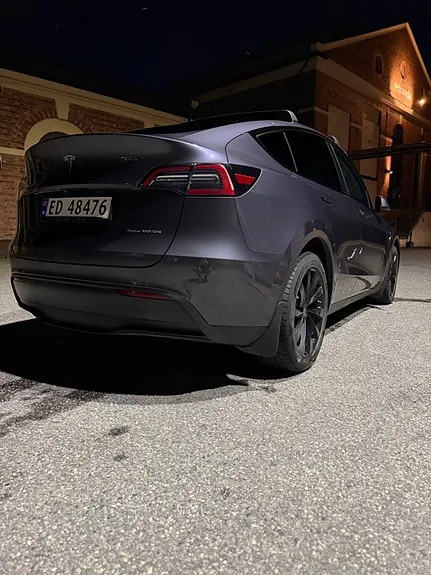 Tesla Model Y 2021 photo 5