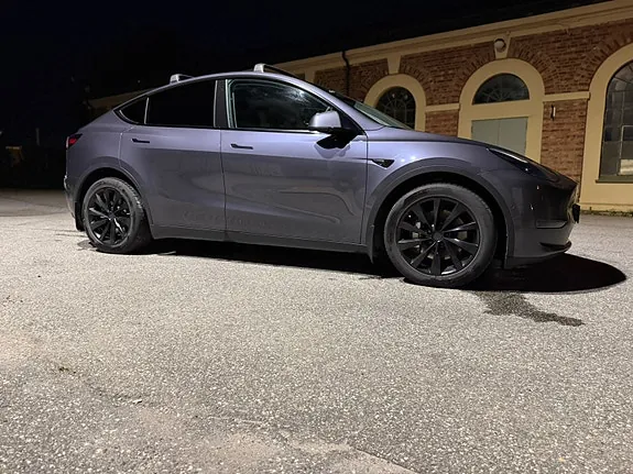 Tesla Model Y 2021 photo 3