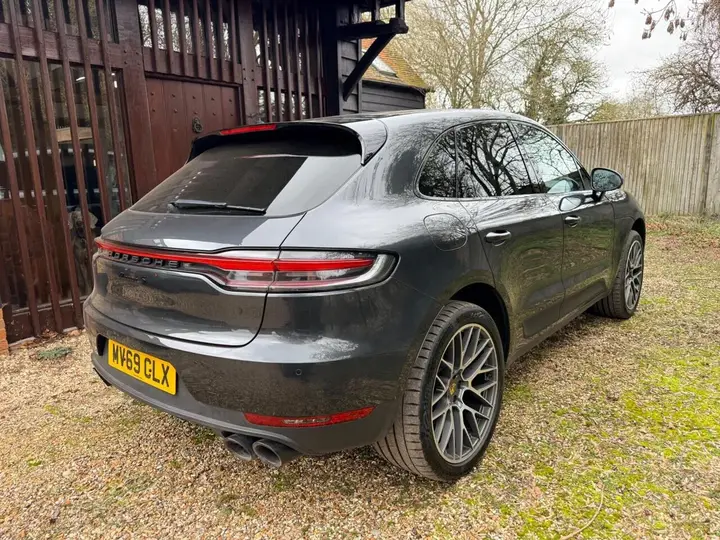 Porsche Macan 2019 photo 2