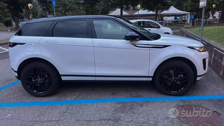 Land Rover Evoque 2019 photo 2