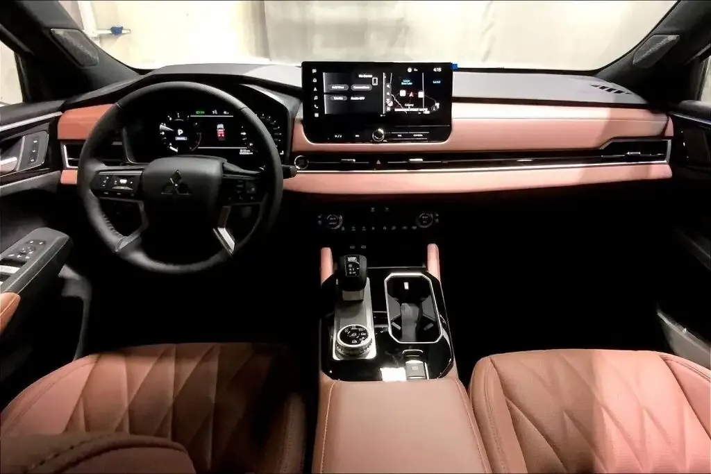 Mitsubishi Outlander 2026 photo 5