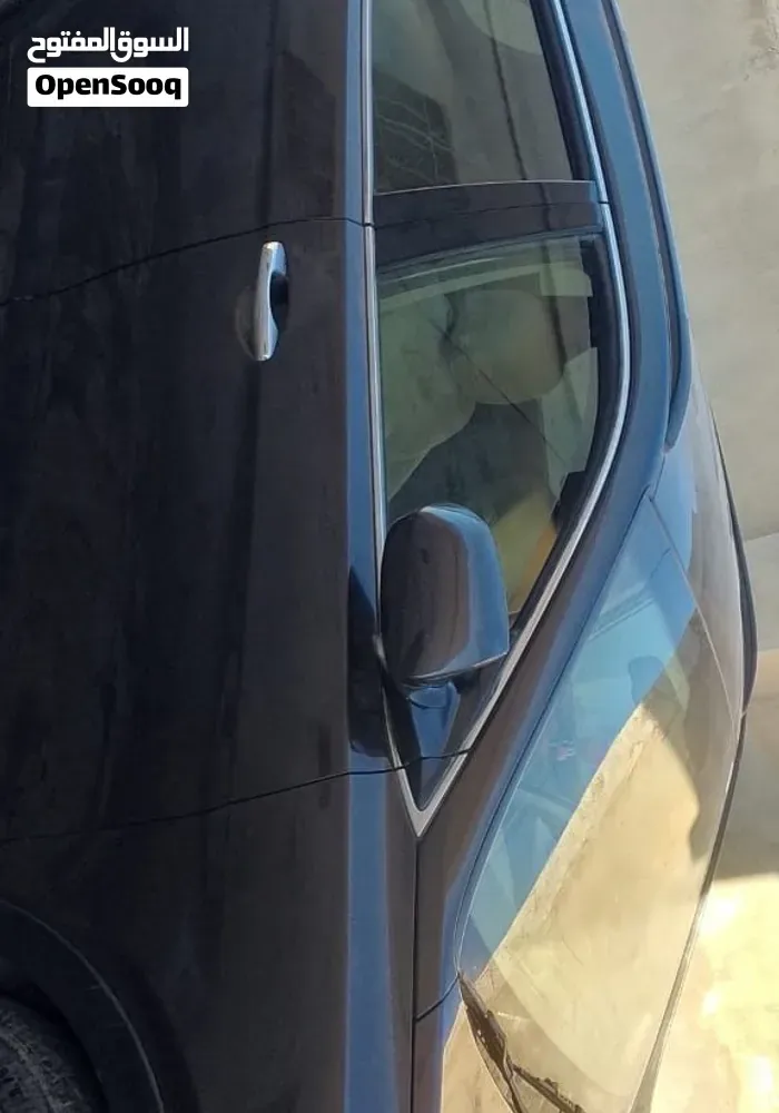 Hyundai Santa Fe 2017 photo 2