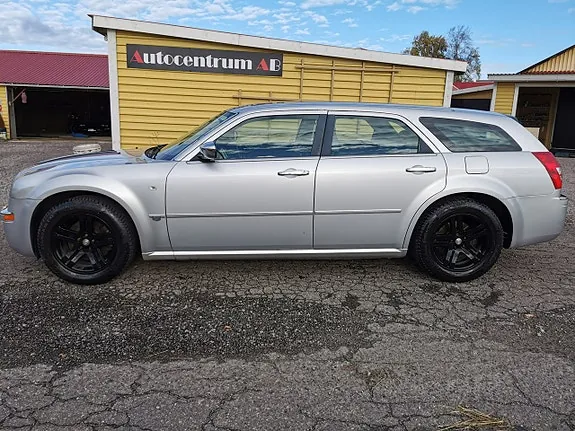 Chrysler 300C 2005 photo 3