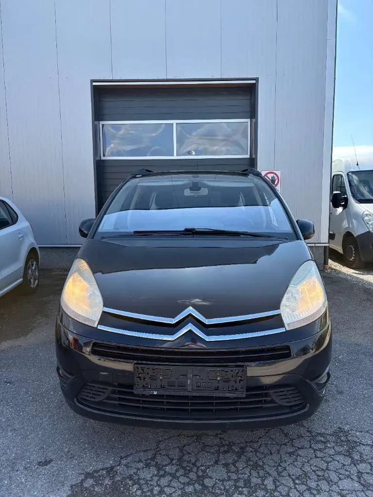 Citroen Grand C4 Picasso 2009 photo 2