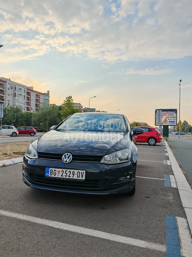 Volkswagen Golf 2013 photo 3