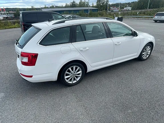 Skoda Octavia 2015 photo 4