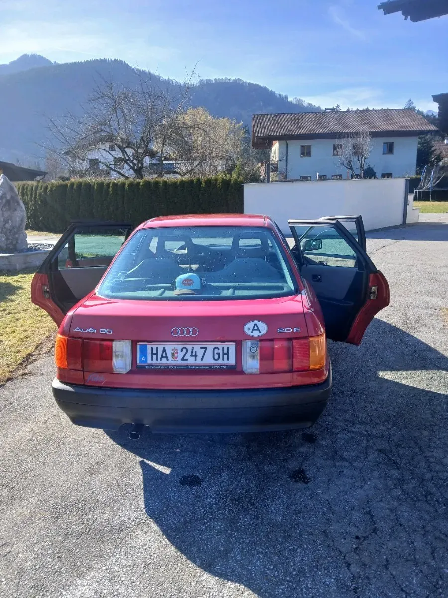 Audi 80