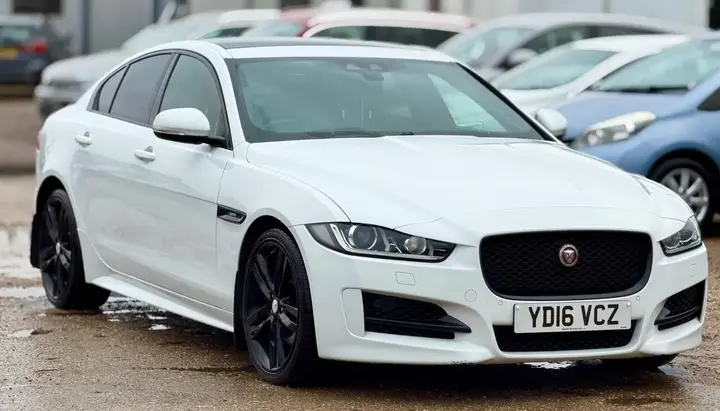 Jaguar Xe