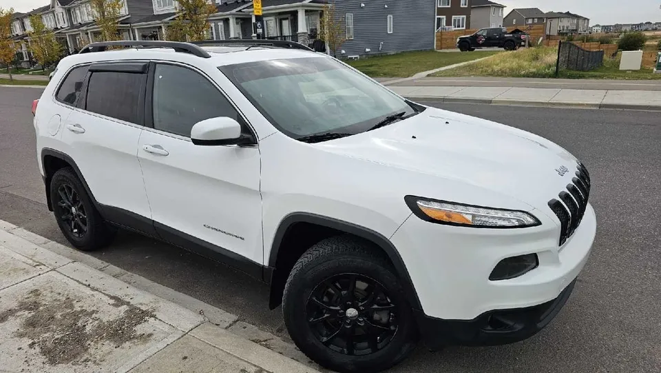 Jeep Cherokee 2016 photo 2