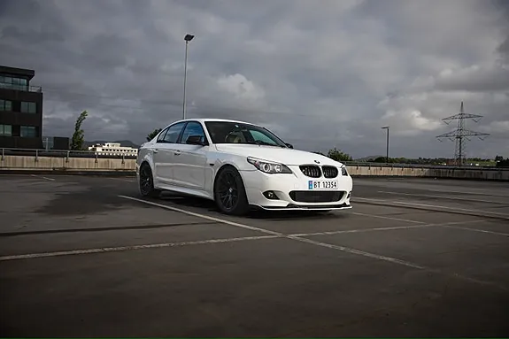 BMW 520D 2010 photo 2