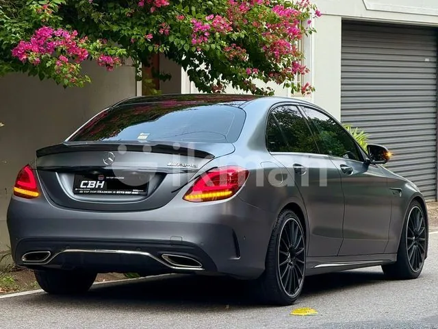 Mercedes-Benz C200 2019 photo 3