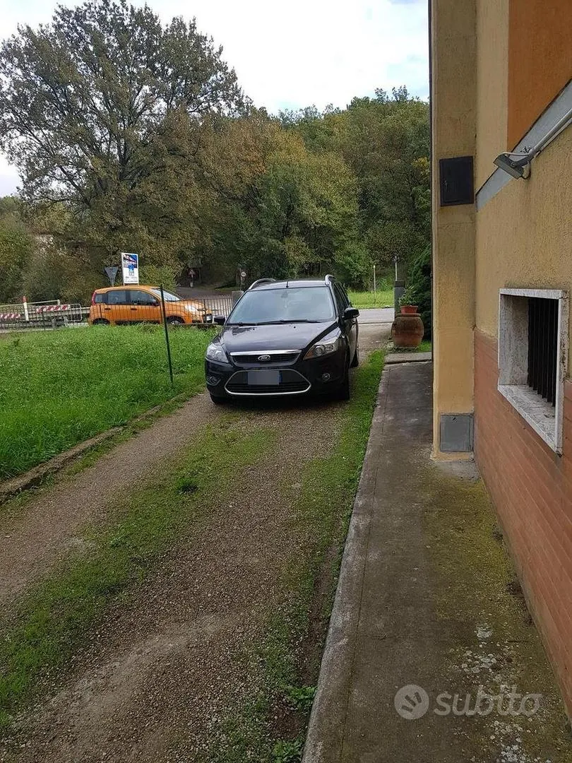 Ford Focus 2008 photo 2