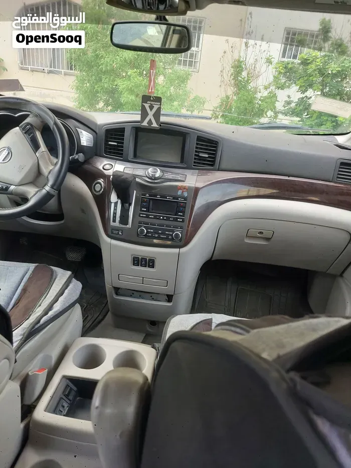Nissan Quest
