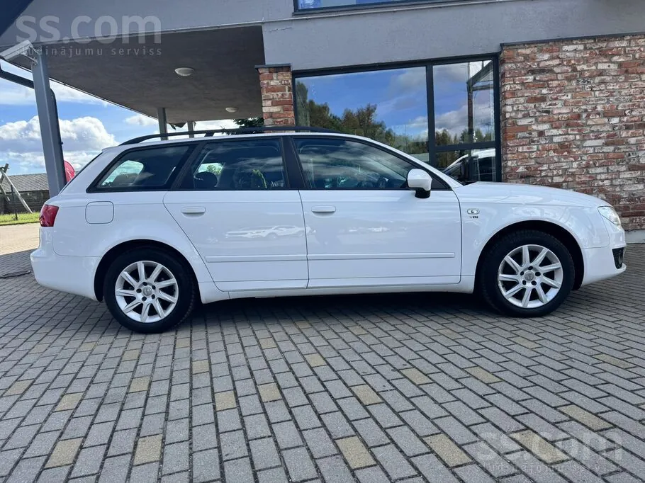 Seat Exeo 2011 photo 2