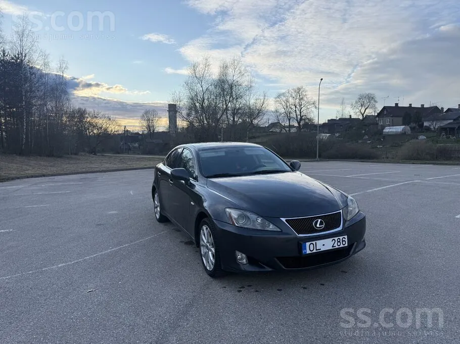 Lexus Is