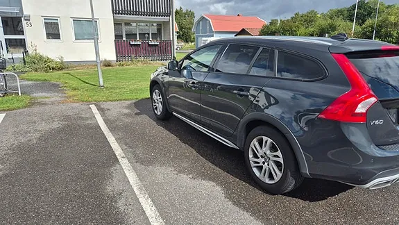 Volvo V60 Cross Country 2016 photo 4