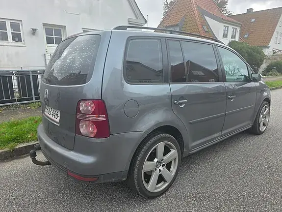 Volkswagen Touran 2007 photo 5
