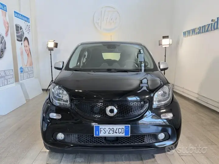 Smart Forfour 2018 photo 2