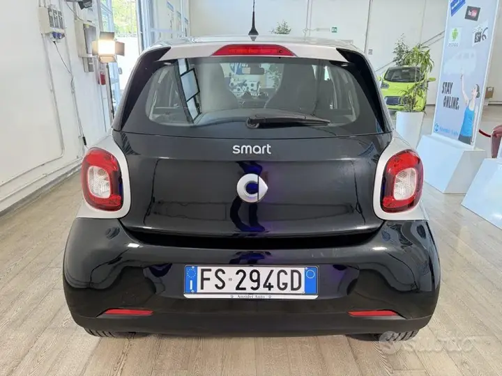 Smart Forfour 2018 photo 5