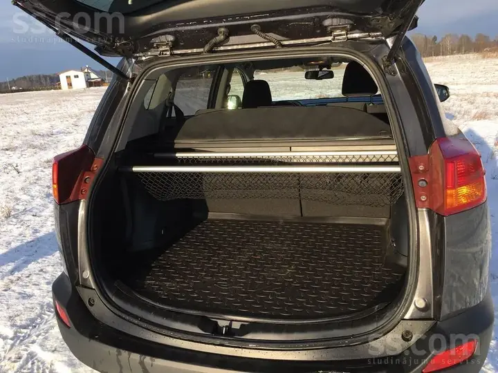 Toyota Rav4 2014 photo 3