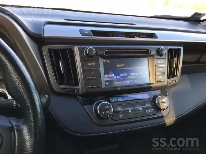 Toyota Rav4 2014 photo 4