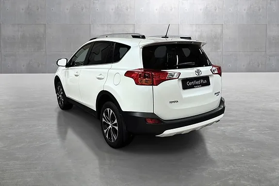 Toyota Rav4 2015 photo 3