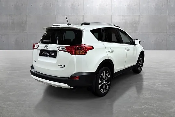 Toyota Rav4 2015 photo 5