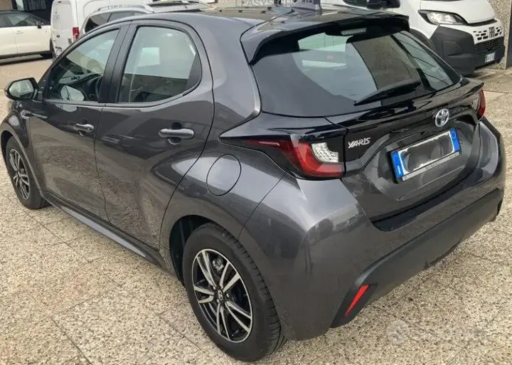 Toyota Yaris 2021 photo 4