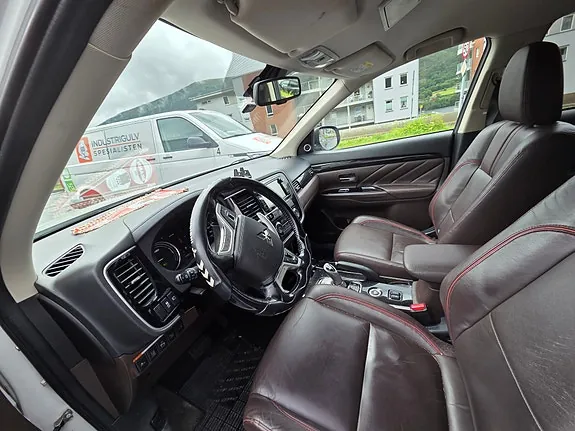 Mitsubishi Outlander 2016 photo 3