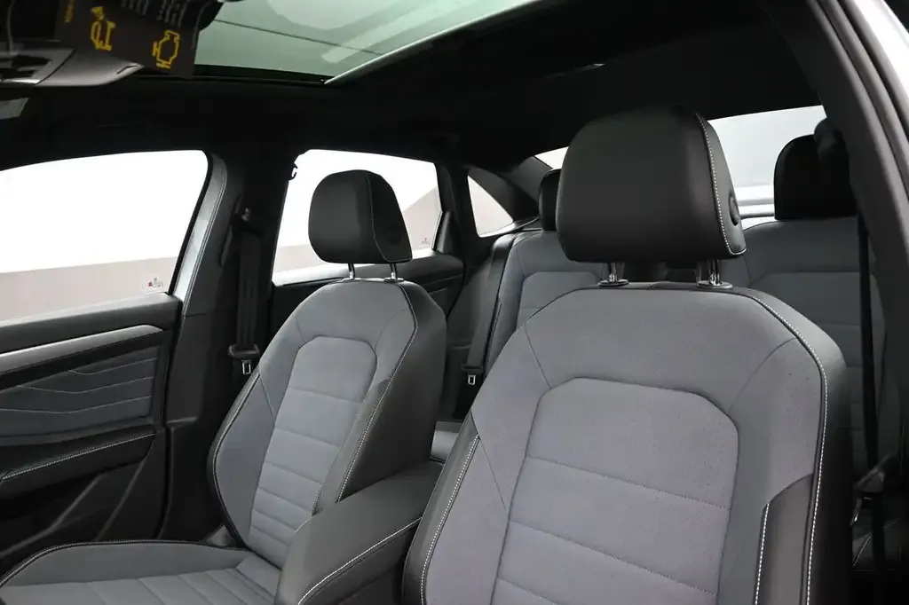 Volkswagen Jetta 2027 photo 4