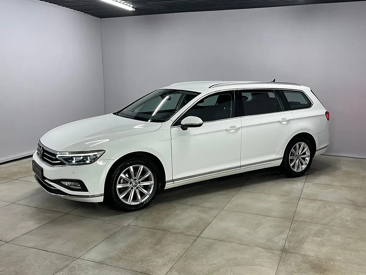Volkswagen Passat 2021 photo 3