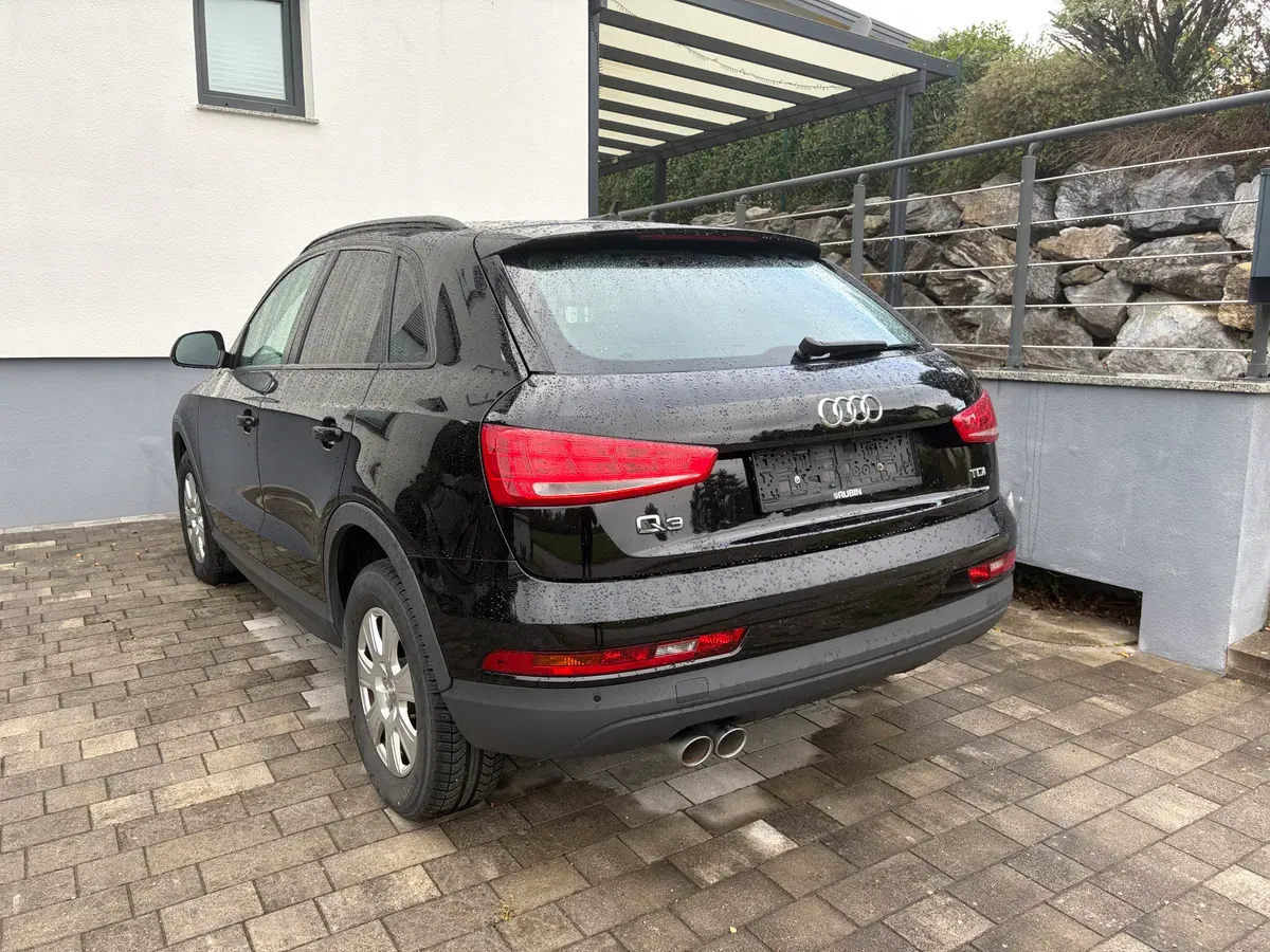 Audi Q3 2016 photo 3