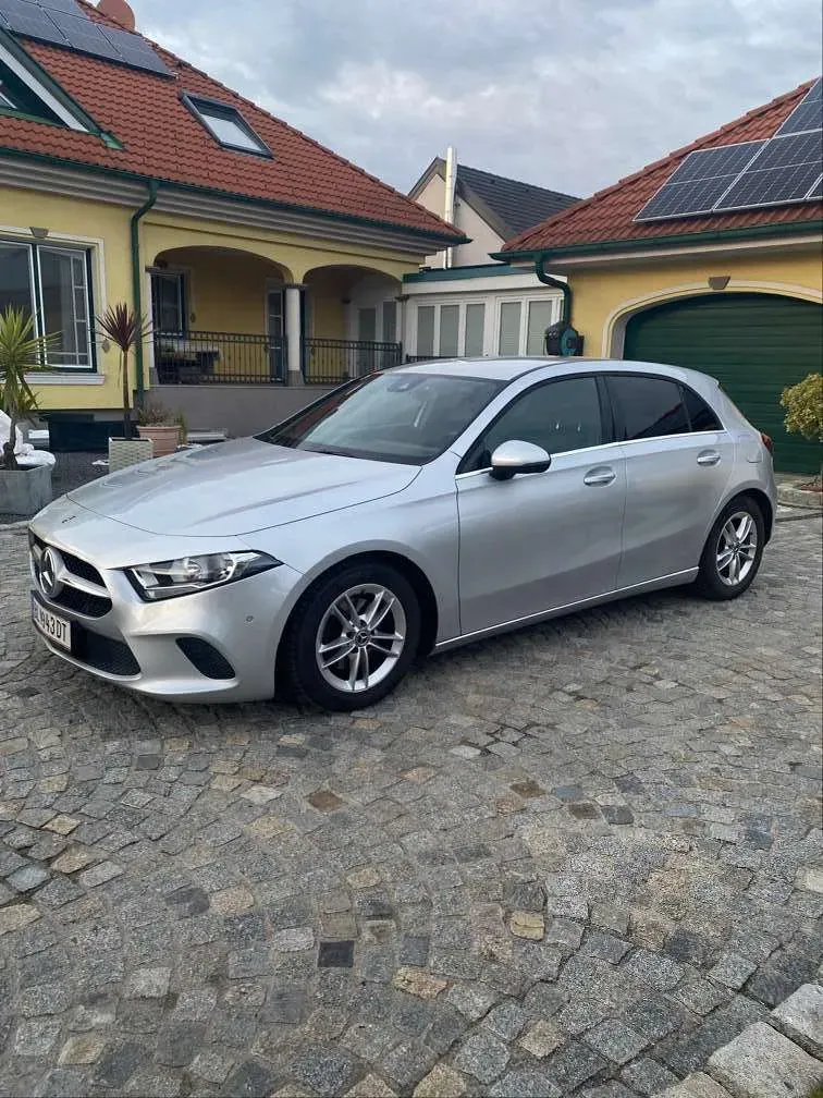 Mercedes-Benz A-Class 2019 photo 3