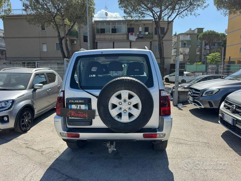 Mitsubishi Pajero 2003 photo 5