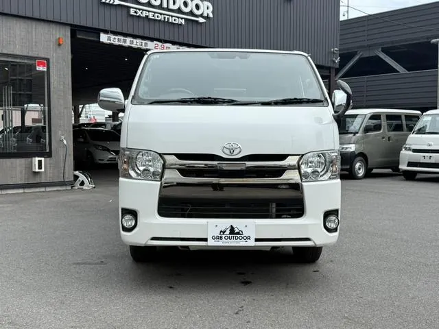 Toyota Hiace 2019 photo 2