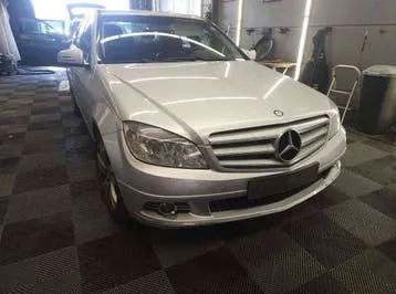 Mercedes-Benz C-Class 2009 photo 3