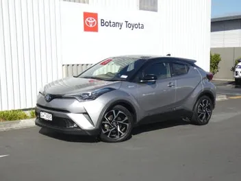 Toyota C-Hr 2018 photo 2