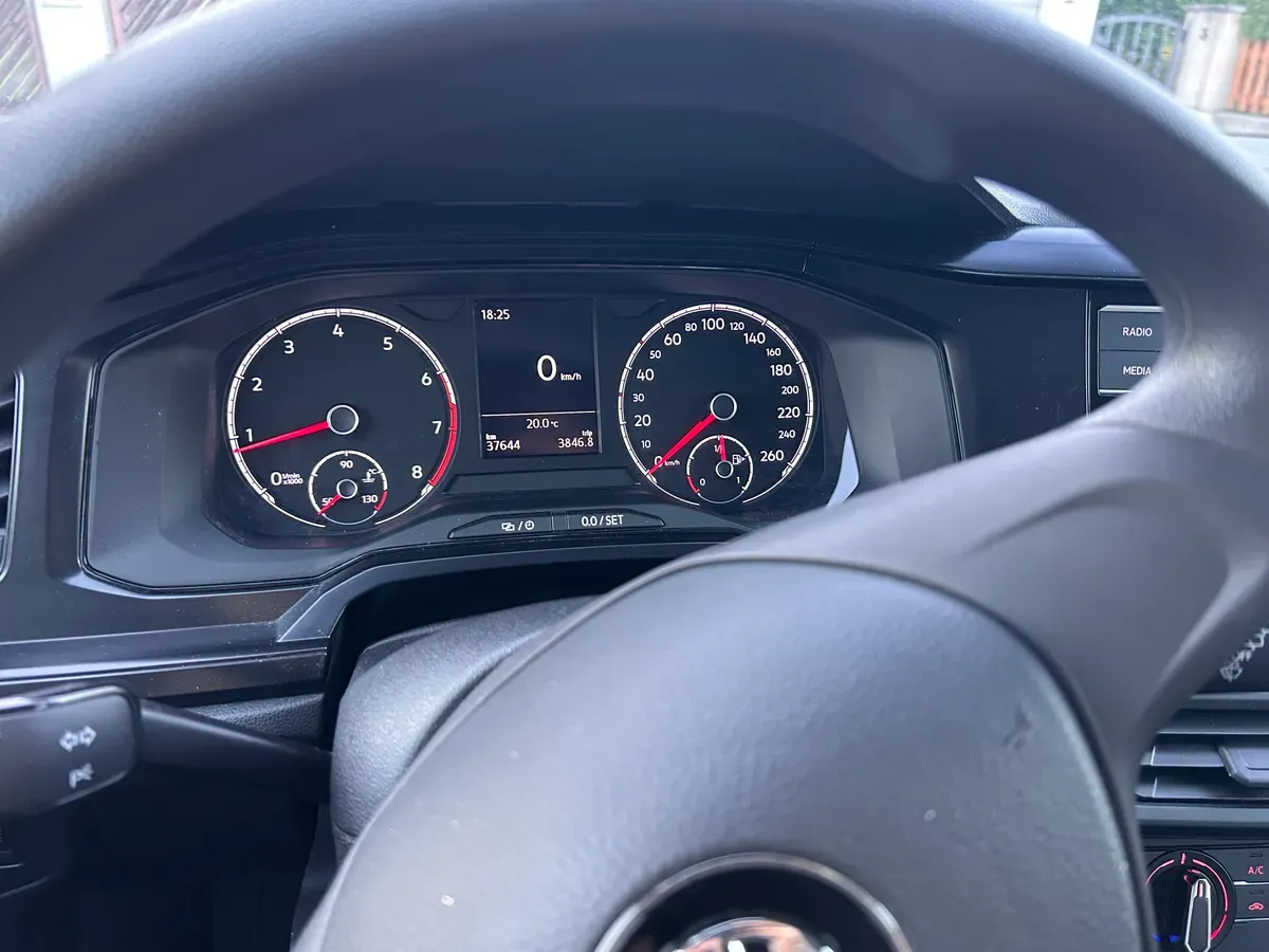 Volkswagen Polo 2017 photo 3