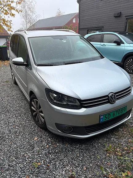 Volkswagen Touran 2013 photo 3