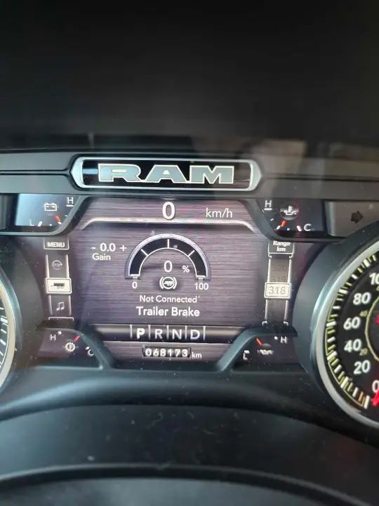 Dodge Ram Laramie 2022 photo 3