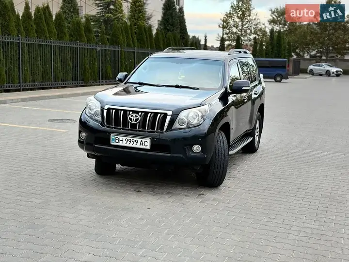 Toyota Land Cruiser Prado 2012 photo 2
