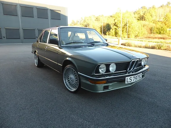 BMW 520 1980 photo 3