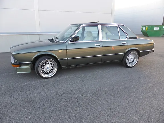 BMW 520 1980 photo 2