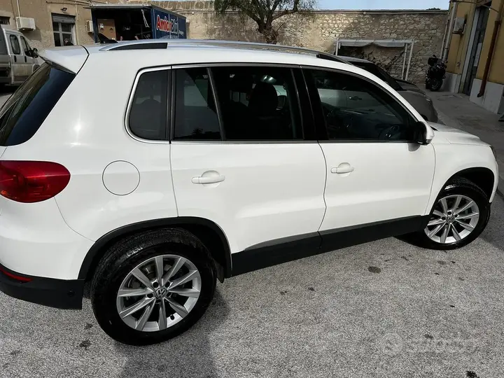 Volkswagen Tiguan 2012 photo 5