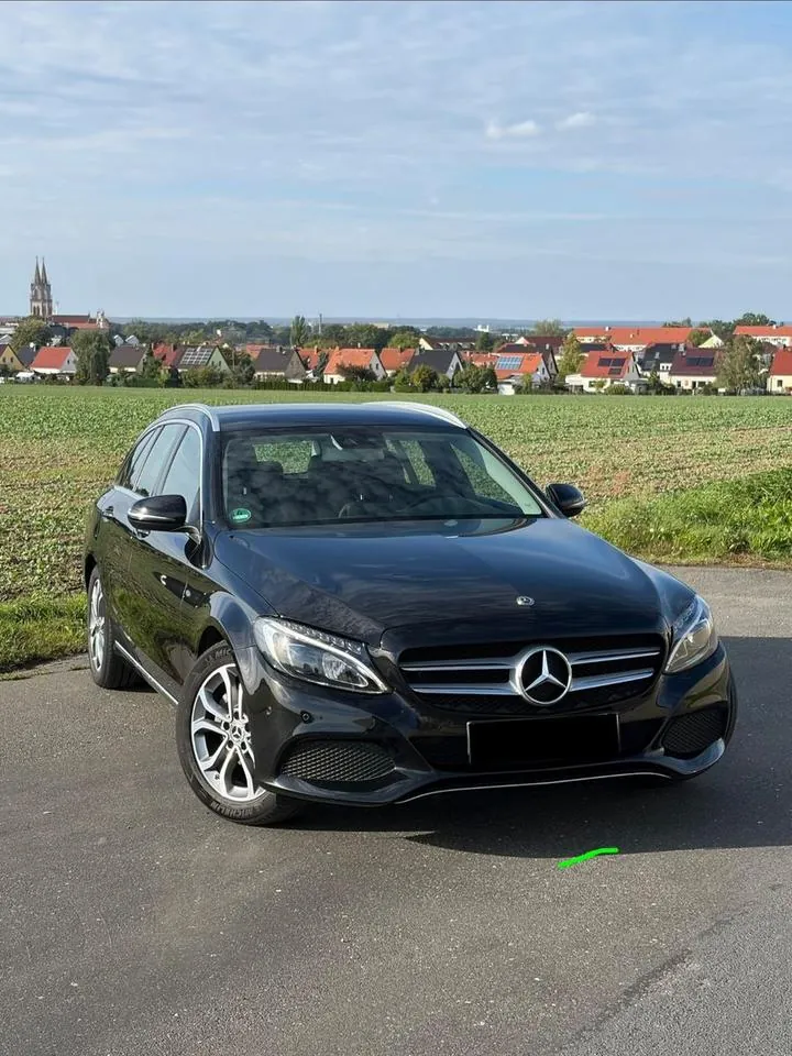 Mercedes-Benz C 220 D