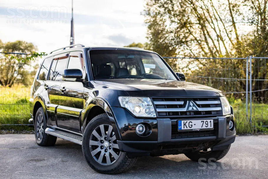 Mitsubishi Pajero 2007 photo 2